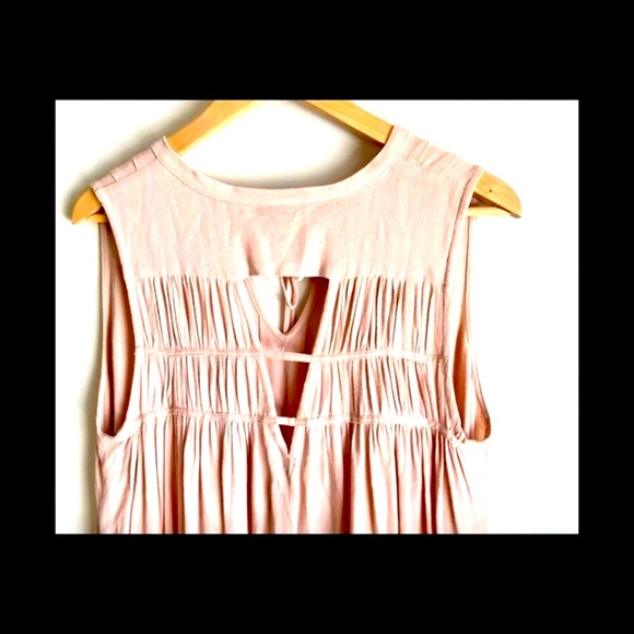 Soft dusty rose Ethereal Los Angeles | Sleeveless Blouse w/ Tie | Unique back. - Picture 6 of 6